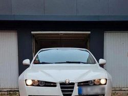 Weiß Gebraucht 2011 Alfa Romeo 159 Kombi | 3.800 € (Fairer Preis)