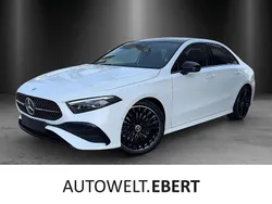 Polarweiß Gebraucht 2024 Mercedes A250 AMG Limousine | 45.990 €