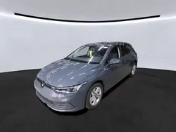 Grau Gebraucht 2024 VW Golf VIII Life Limousine | 26.349 € (Fairer Preis)