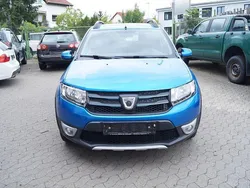 Blau Gebraucht 2016 Dacia Sandero Prestige Kleinwagen | 5.890 € (Fairer Preis)