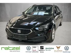 Mitternachtsschwarz Gebraucht 2024 Seat Leon ST Style Kombi | 19.949 € (Superpreis)
