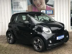 Schwarz Gebraucht 2023 Smart ForTwo Electric Drive Exclusive Kleinwagen | 14.977 € (Fairer Preis)