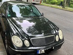 Schwarz Gebraucht 2004 Mercedes E220 Avantgarde Limousine | 2.800 € (Guter Preis)