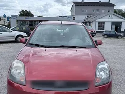 Rot Gebraucht 2008 Ford Fiesta Kleinwagen | 1.000 € (Guter Preis)