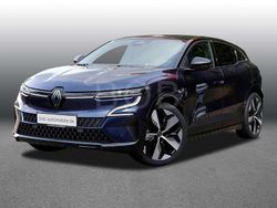 Nachtblau + dach black pearl Gebraucht 2023 Renault Megane E-Tech Techno Limousine | 28.888 € (Fairer Preis)