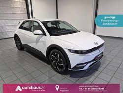 Weiß Gebraucht 2021 Hyundai Ioniq Dynamiq Kleinwagen | 20.990 € (Guter Preis)