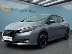 Grau Gebraucht 2022 Nissan Leaf Kleinwagen | 17.699 € (Fairer Preis)