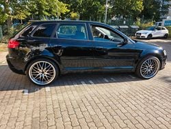 Schwarz Gebraucht 2011 Audi A3 Sportback Kleinwagen | 5.900 € (Guter Preis)
