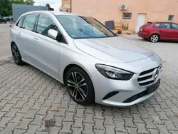 Silber Gebraucht 2020 Mercedes B200 Progressive Van / Kleinbus | 15.950 € (Superpreis)