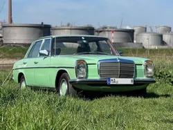 Grün Gebraucht 1974 Mercedes W115 Limousine | 8.290 €