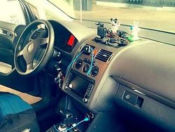 Schwarz Gebraucht 2010 VW Touran Van / Kleinbus | 3.997 € (Guter Preis)