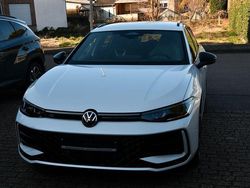 Grau Neu 2025 VW Passat R-line Kombi | 49.998 € (Fairer Preis)