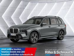 Grau Neu 2025 BMW X7 M Sport SUV | 122.710 € (Teuer)