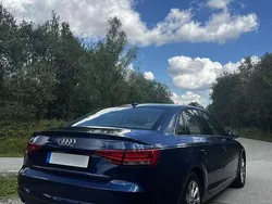 Blau Gebraucht 2016 Audi A4 Limousine | 18.400 € (Guter Preis)