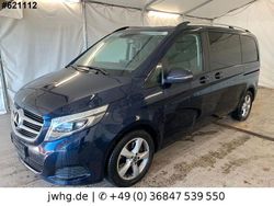 Blau Gebraucht 2018 Mercedes V250 Van / Kleinbus | 31.950 €