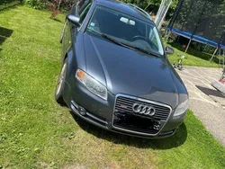 Grau Gebraucht 2005 Audi A4 Kombi | 2.300 € (Guter Preis)