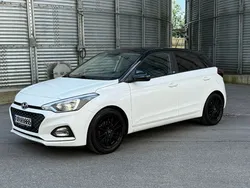 Weiß Gebraucht 2019 Hyundai i20 Limousine | 11.990 € (Fairer Preis)