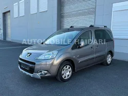 Grau Gebraucht 2012 Peugeot Partner Family Van / Kleinbus | 8.490 € (Etwas zu teuer)