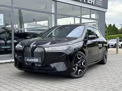 Saphirschwarz Gebraucht 2023 BMW iX Performance SUV | 75.900 € (Guter Preis)