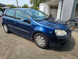 Blau Gebraucht 2004 VW Golf IV Trendline Limousine | 1.500 € (Guter Preis)