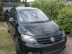 Schwarz Gebraucht 2006 VW Golf Plus Van / Kleinbus | 2.400 € (Fairer Preis)