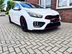 Weiß Gebraucht 2015 Kia Ceed GT Premium Limousine | 10.100 € (Guter Preis)