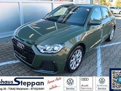 Distriktgrün metallic Gebraucht 2024 Audi A1 Sportback Advanced Plus Kleinwagen | 23.490 € (Guter Preis)
