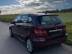 Rot Gebraucht 2006 Mercedes B200 Van / Kleinbus | 5.555 € (Etwas zu teuer)