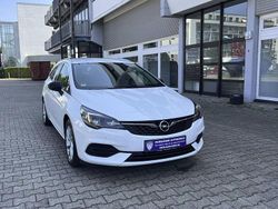 Schneeweiss/summitwhite/arctic Gebraucht 2021 Opel Astra Elegance Kombi | 9.299 € (Fairer Preis)