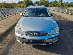 Silber Gebraucht 2005 Ford Mondeo Ghia Limousine | 3.999 € (Teuer)