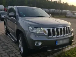 Grau Gebraucht 2021 Jeep Cherokee SUV | 13.500 €