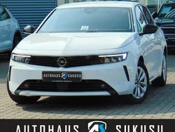 Weiß Gebraucht 2023 Opel Astra Business Edition Limousine | 18.990 € (Guter Preis)