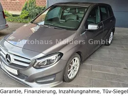 Grau Gebraucht 2018 Mercedes B180 Van / Kleinbus | 17.950 € (Fairer Preis)