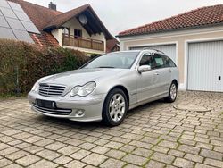 Silber Gebraucht 2004 Mercedes C200 Elegance Kombi | 5.300 € (Teuer)