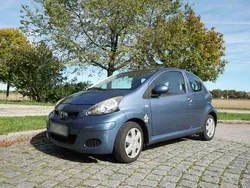 Blau Gebraucht 2009 Toyota Aygo Kleinwagen | 1.050 € (Fairer Preis)