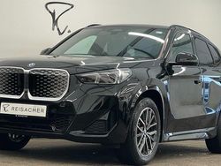 Saphirschwarz metallic Neu 2025 BMW iX1 Shadowline SUV | 47.499 € (Etwas zu teuer)