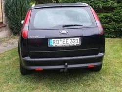 Schwarz metallic Gebraucht 2005 Ford Focus Sport Kombi | 2.950 € (Teuer)