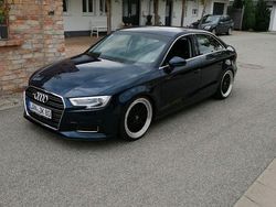 Blau Gebraucht 2017 Audi A3 Design Limousine | 16.000 € (Fairer Preis)