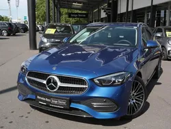 Spektralblau metallic Gebraucht 2024 Mercedes C220 Avantgarde Kombi | 39.139 € (Fairer Preis)