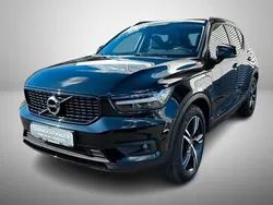 Onyx black / metallic Gebraucht 2021 Volvo XC40 R-Design SUV | 30.990 € (Guter Preis)