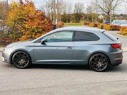 Grau Gebraucht 2017 Cupra Leon Coupé | 6.999 €
