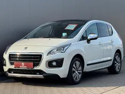 Weiß Gebraucht 2015 Peugeot 3008 Allure Van / Kleinbus | 11.490 € (Etwas zu teuer)