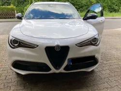Weiß Gebraucht 2020 Alfa Romeo Stelvio Tech Edition SUV | 33.500 € (Fairer Preis)