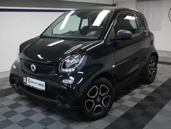 Schwarz Gebraucht 2017 Smart ForTwo Coupé Coupé | 12.790 € (Fairer Preis)