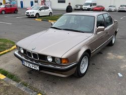 Beige Gebraucht 1990 BMW 735 Limousine | 12.000 €