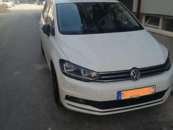 Weiß Gebraucht 2017 VW Touran Sound Van / Kleinbus | 22.100 € (Fairer Preis)