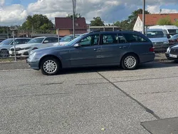 Blau Gebraucht 2004 Mercedes E220 Elegance Limousine | 2.499 € (Fairer Preis)