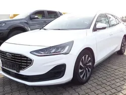 Weiß Gebraucht 2022 Ford Focus Titanium X Limousine | 12.480 €