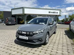 Grau Gebraucht 2025 Dacia Sandero Essentiel Kleinwagen | 14.149 €