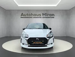 Lack weiss banquise + schwarz Gebraucht 2016 Citroën DS3 PureTech Kleinwagen | 11.999 € (Fairer Preis)